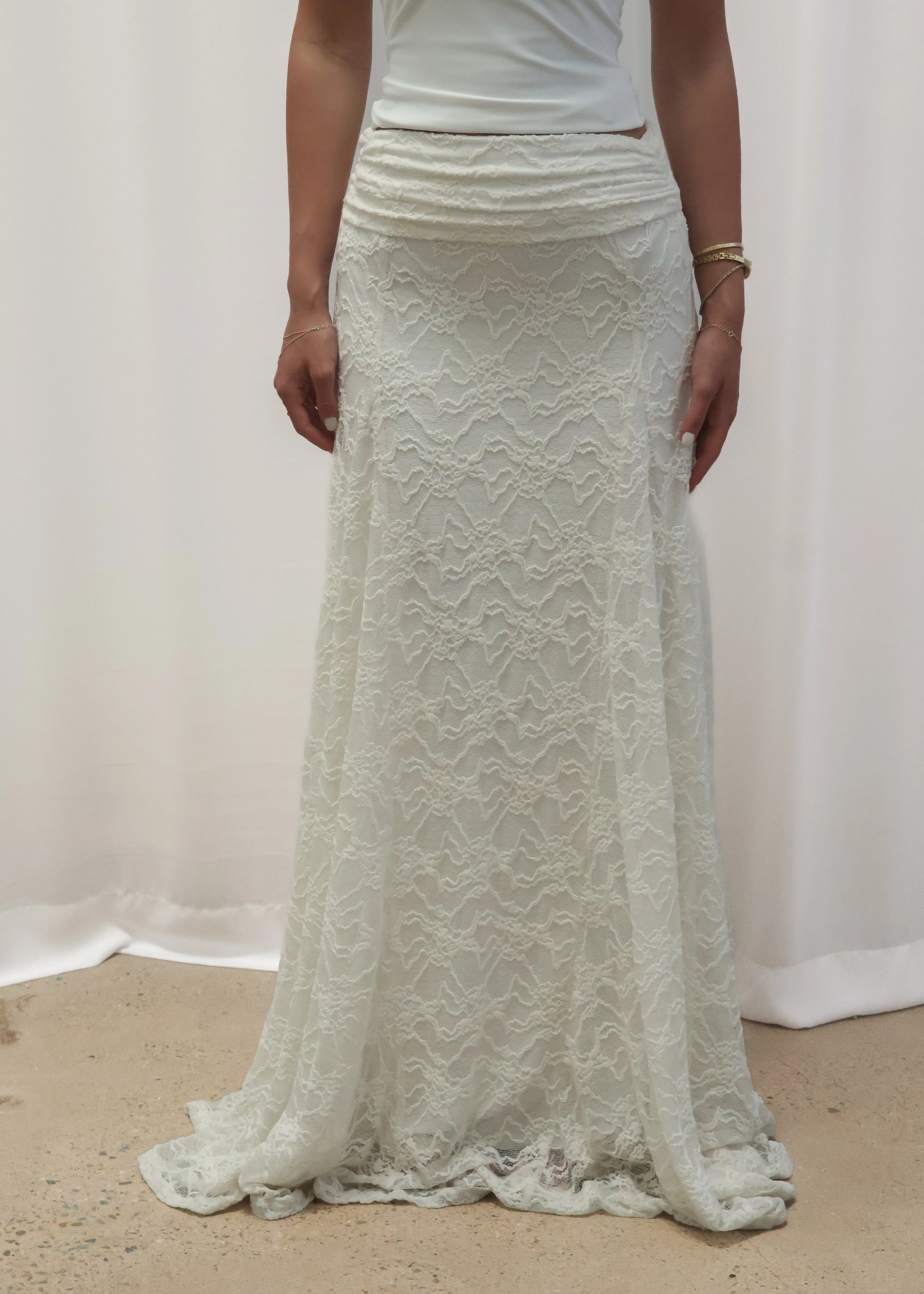 MILA LACE MAXI SKIRT - Image 3