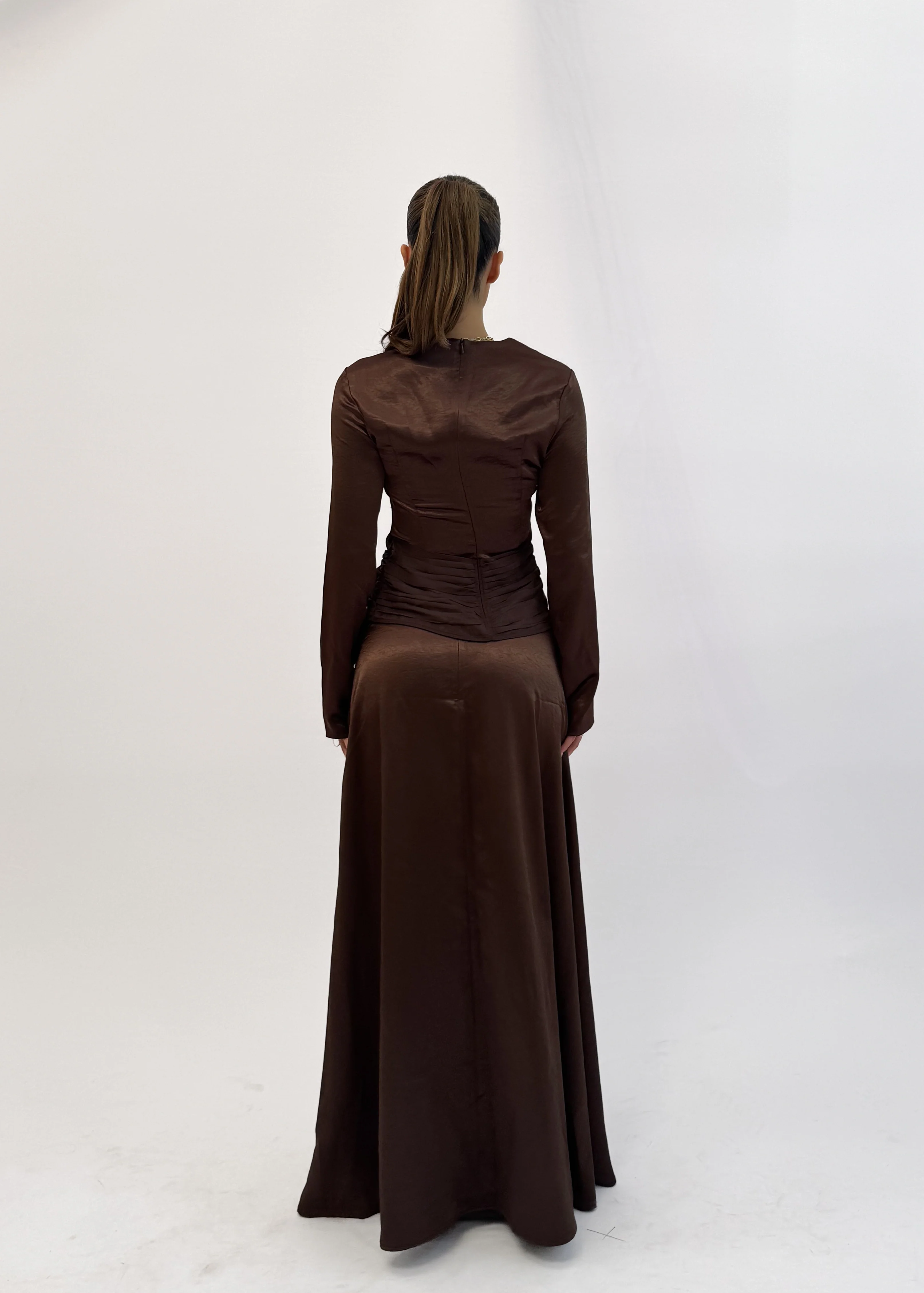 MIST SATIN TOP AND SKIRT SET - CHOCOLATE - Image 3